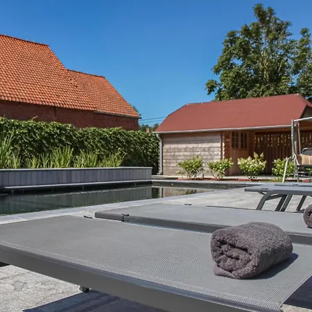 Cozy In With Outdoor Swimming Pool Holiday home *
